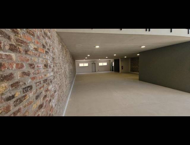 BUSINESS PROPERTY TO RENT IN HALFWAY HOUSE
